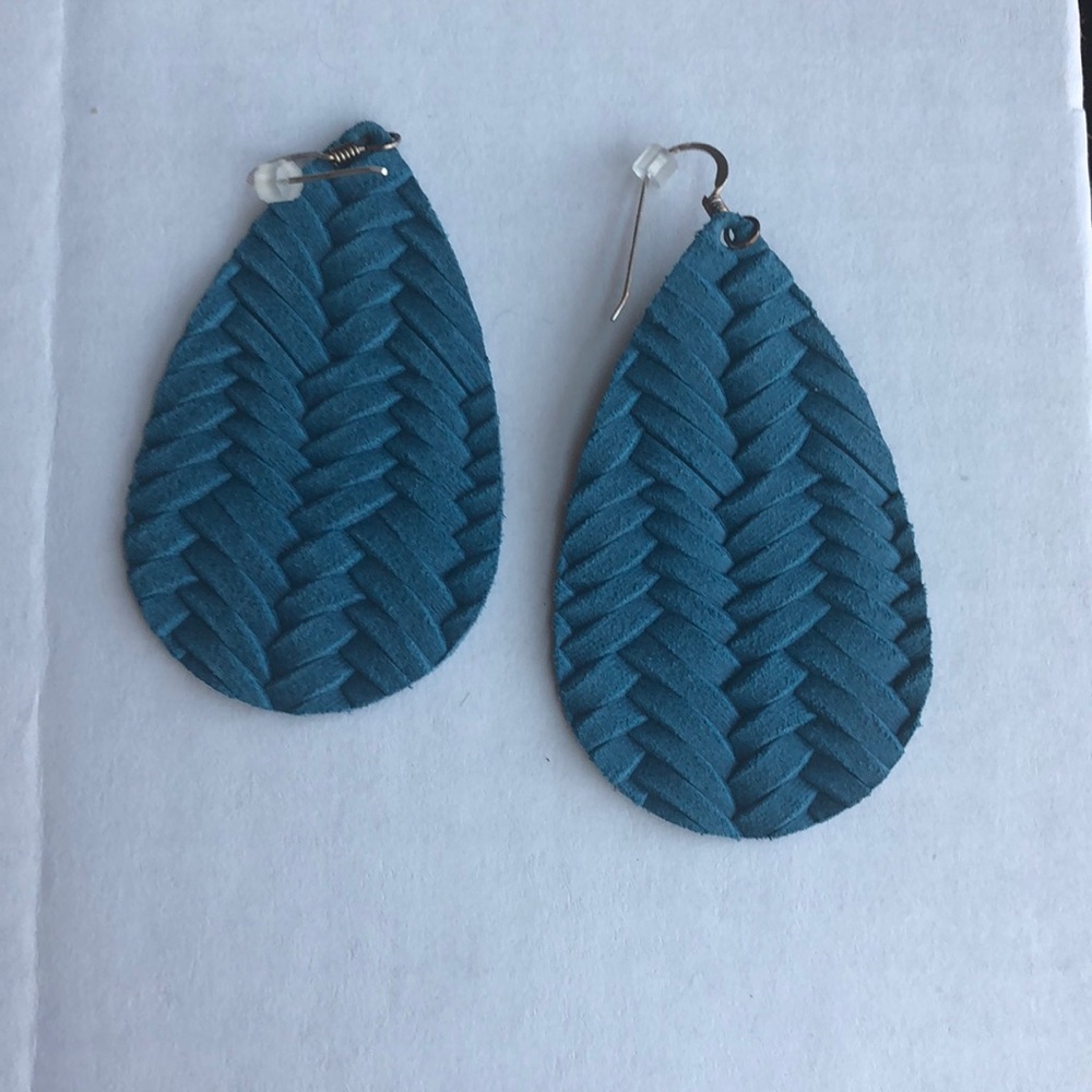 Nickel and suede earrings
